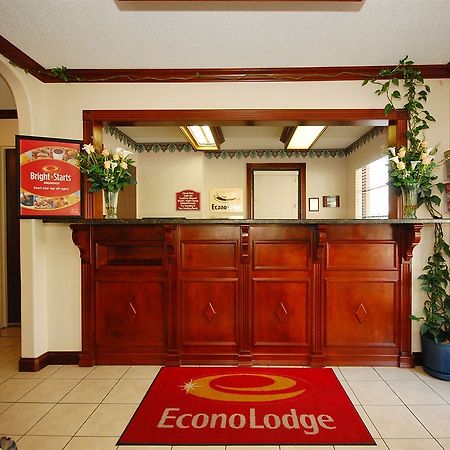 Econo Lodge Russellville Екстер'єр фото