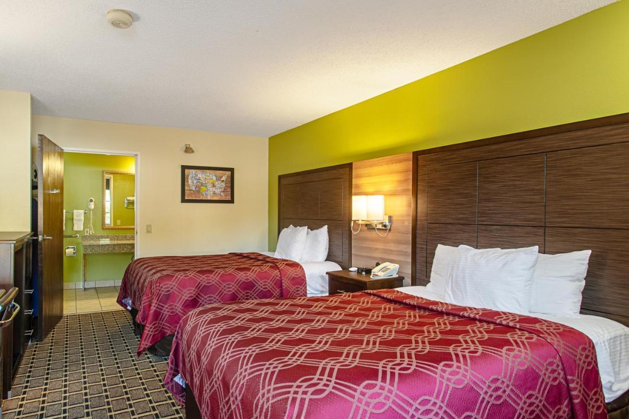 Econo Lodge Russellville Екстер'єр фото