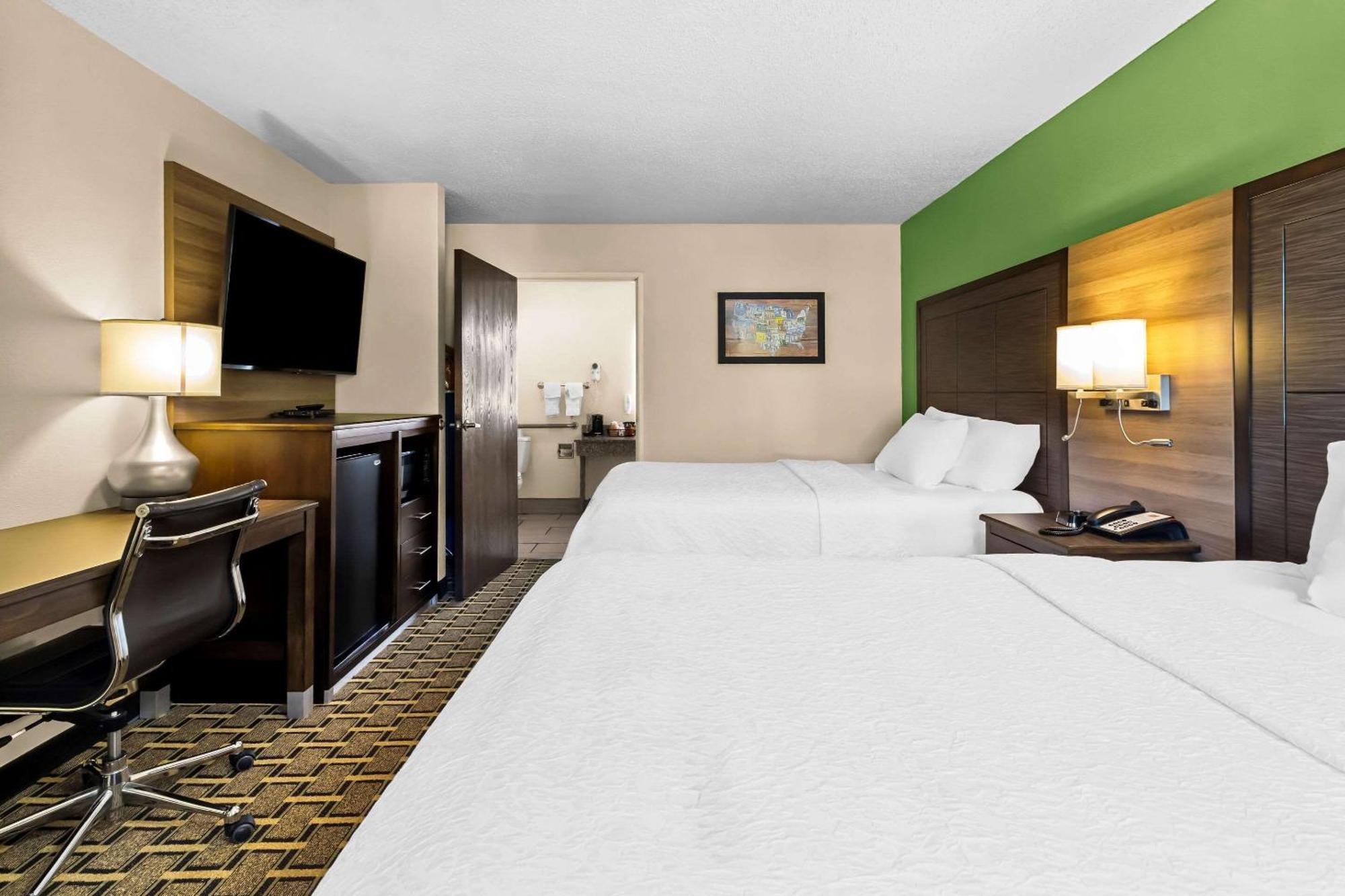 Econo Lodge Russellville Екстер'єр фото