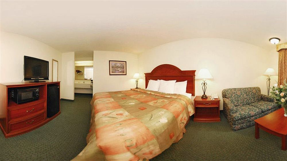 Econo Lodge Russellville Екстер'єр фото